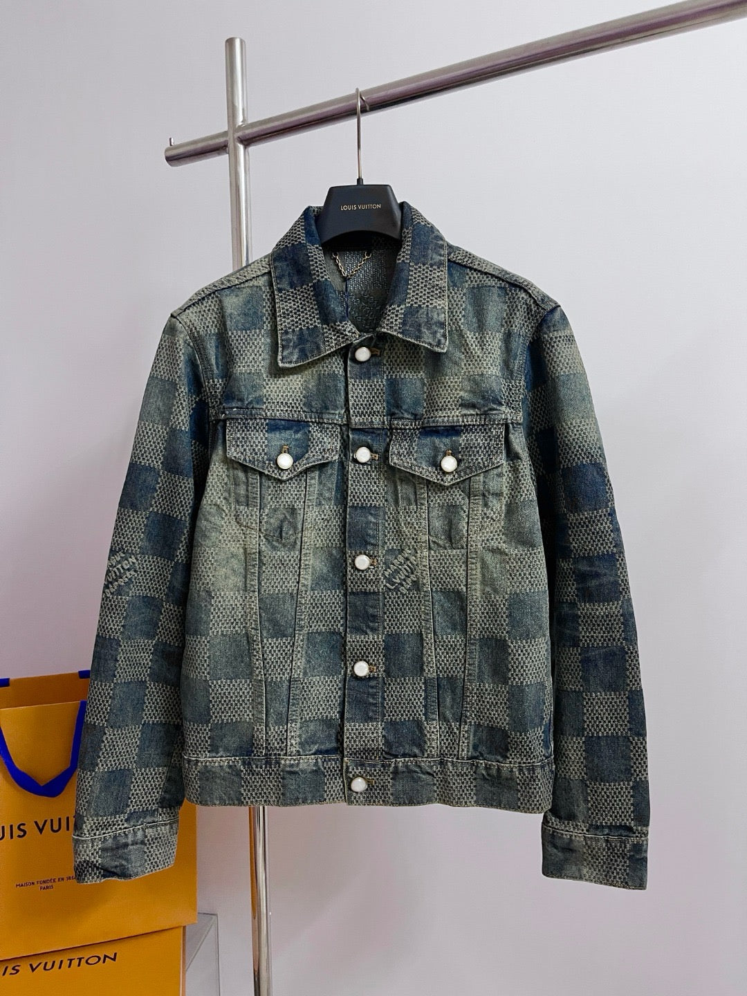 루이비통 다미에 워시드 데님 자켓