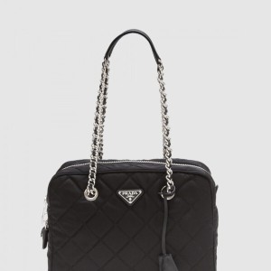 포코노 퀼팅 체인 숄더백 1BB903