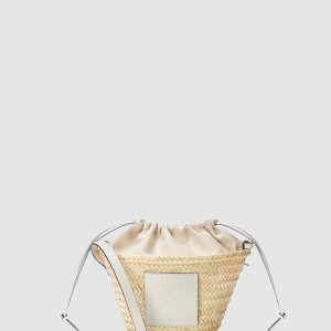 팜 리프와 카프스킨 소재의 드로우스트링 버킷 백