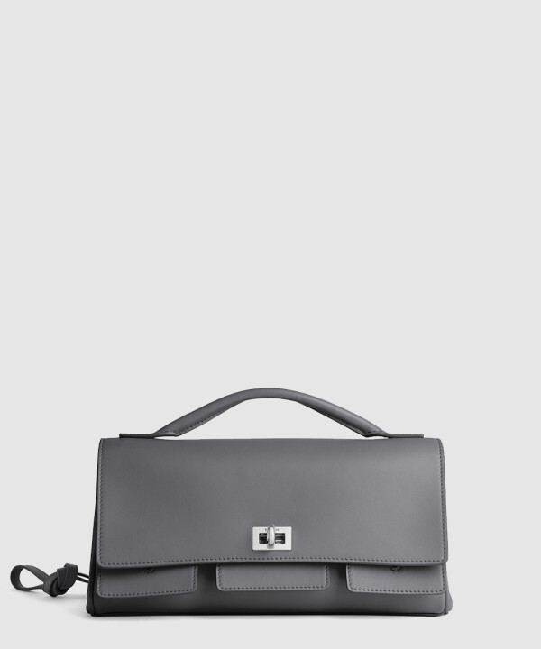 벨 에어 스몰 클러치 온 스트랩 834943